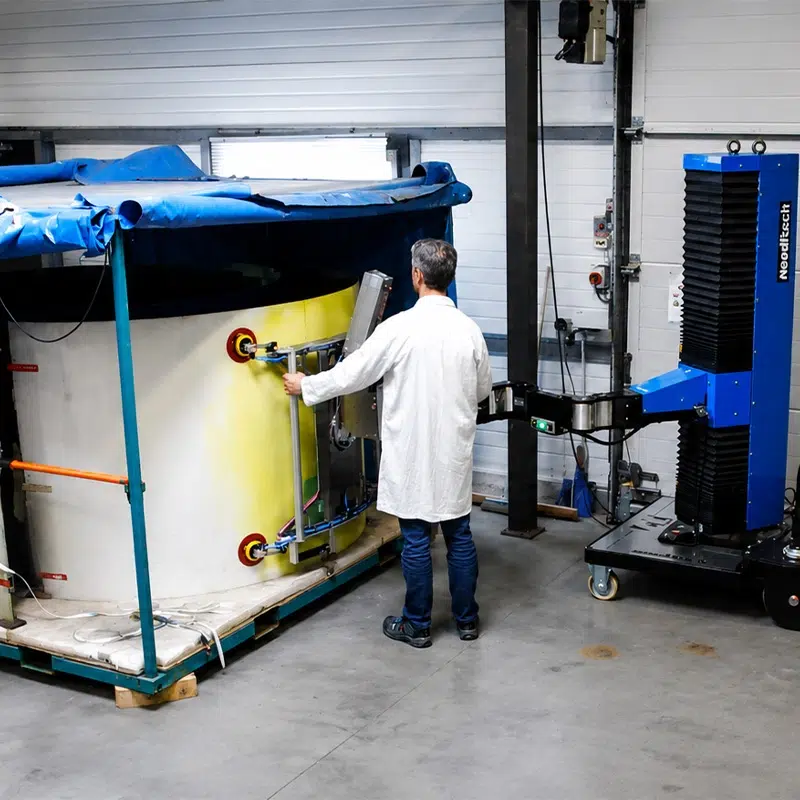 Aerospace material handling – Neoditech SCARA manipulator arm assembly Alt DE : Luftfahrt-Handhabung – Neoditech SCARA Manipulatorarm Montage