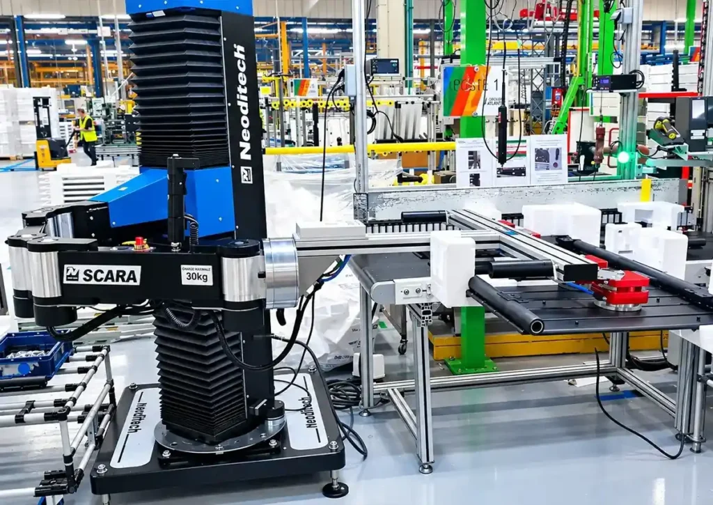 Neoditech SCARA TITAN Manipulatorarm bei der Handhabung eines Handtuchtrockners, Handhabungsgeräte Industrie